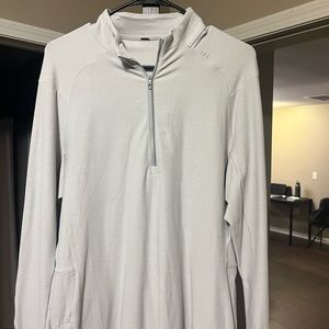 Lululemon half zip men’s medium
